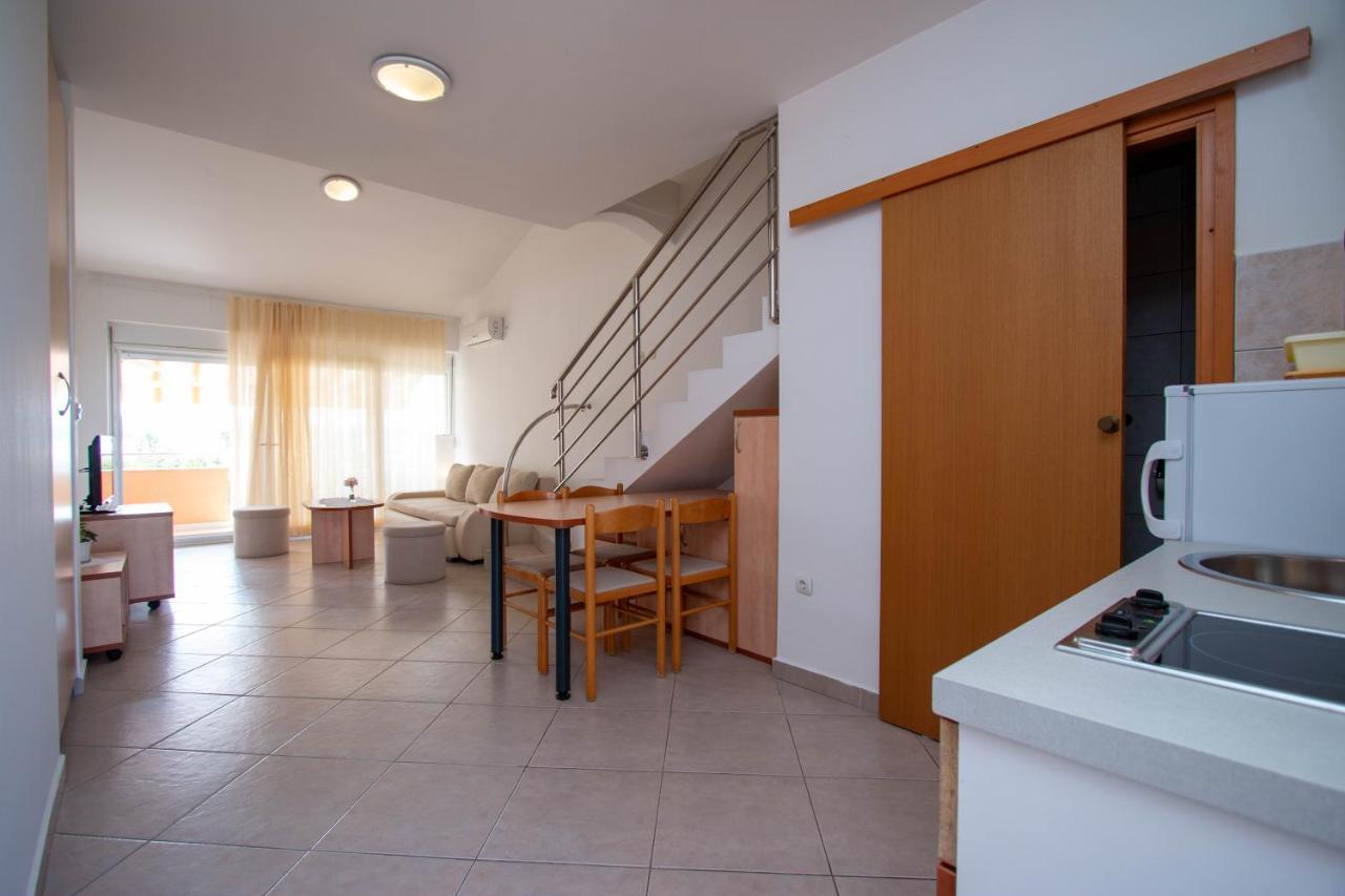 Apartments Matas Sukosan Exterior photo